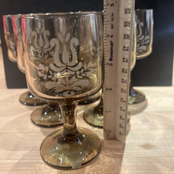 PFALTZGRAFF Village SET OF 8 Brown Etched Pedestal Goblets Wine Glasses EXC! WOW - Picture 2 of 7
